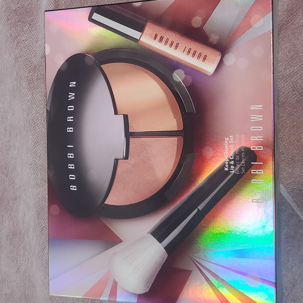 Bobbi Brown Lip and Cheek set
